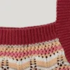 Gestricktes Oberteil mit Streifen Gestricktes Oberteil mit Streifen