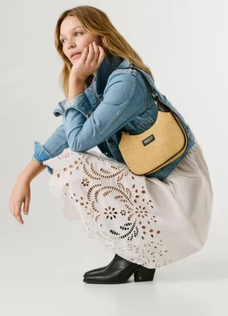 Halbmondförmige Raffia-Handtasche