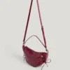 Handtasche in Halbmondform in Lederoptik