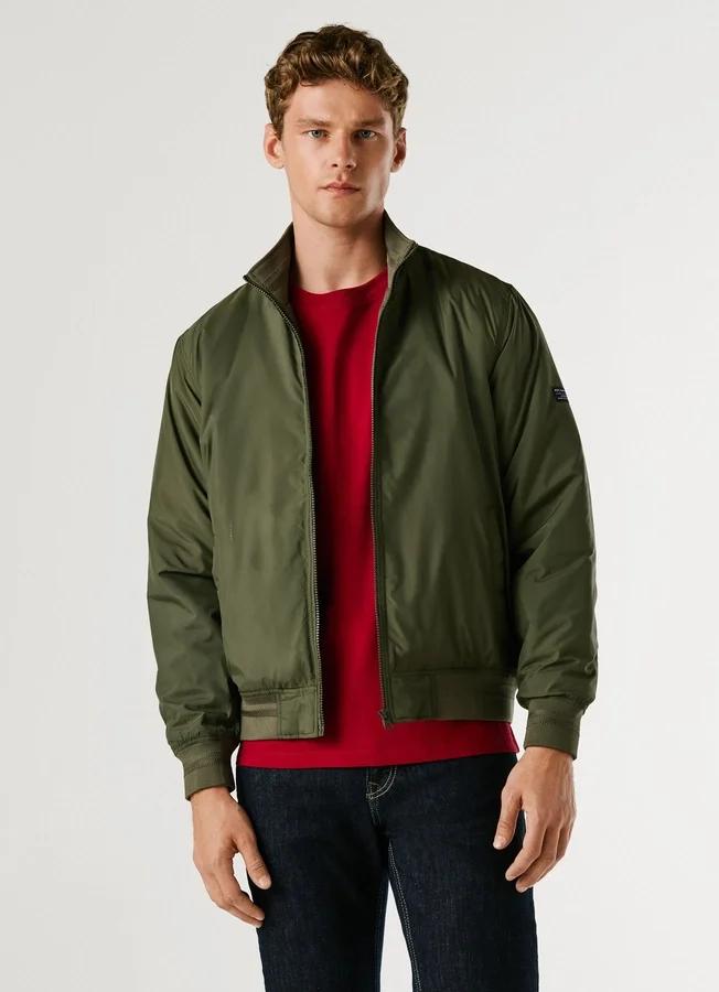 Harrington-Jacke mit hohem Kragen Harrington-Jacke mit hohem Kragen