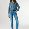 High-Rise-Jeans mit schmal zulaufender Passform – Violett High-Rise-Jeans mit schmal zulaufender Passform – Violett