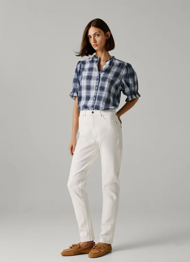 High-Rise-Jeans mit schmal zulaufender Passform – Violett High-Rise-Jeans mit schmal zulaufender Passform – Violett
