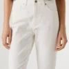 High-Rise-Jeans mit schmal zulaufender Passform – Violett High-Rise-Jeans mit schmal zulaufender Passform – Violett