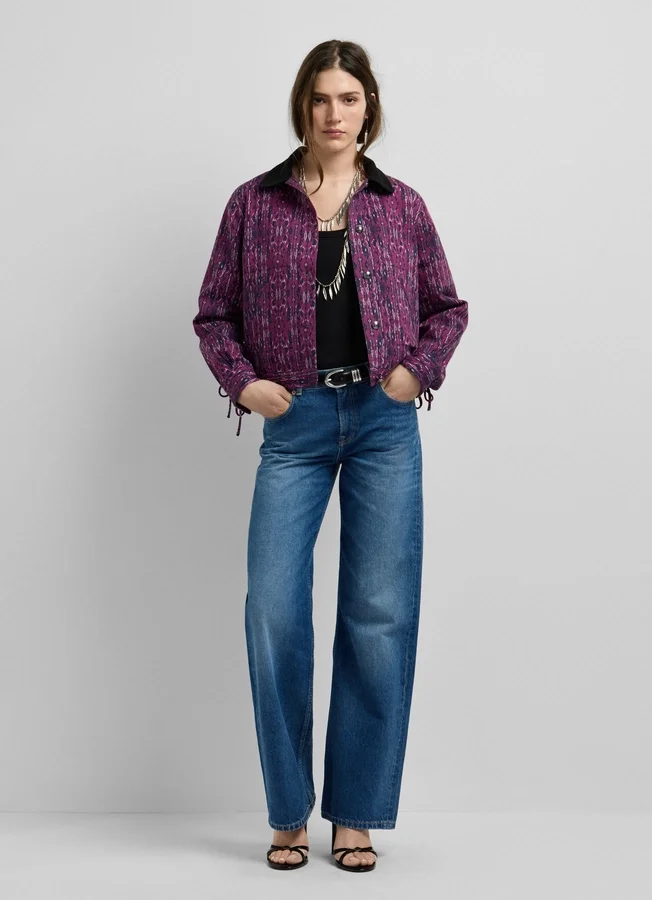 Jacke mit bedrucktem Hemdkragen Jacke mit bedrucktem Hemdkragen