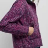 Jacke mit bedrucktem Hemdkragen Jacke mit bedrucktem Hemdkragen