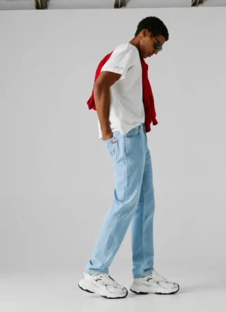Jeans mit gerader Passform und mittlerer Leibhöhe