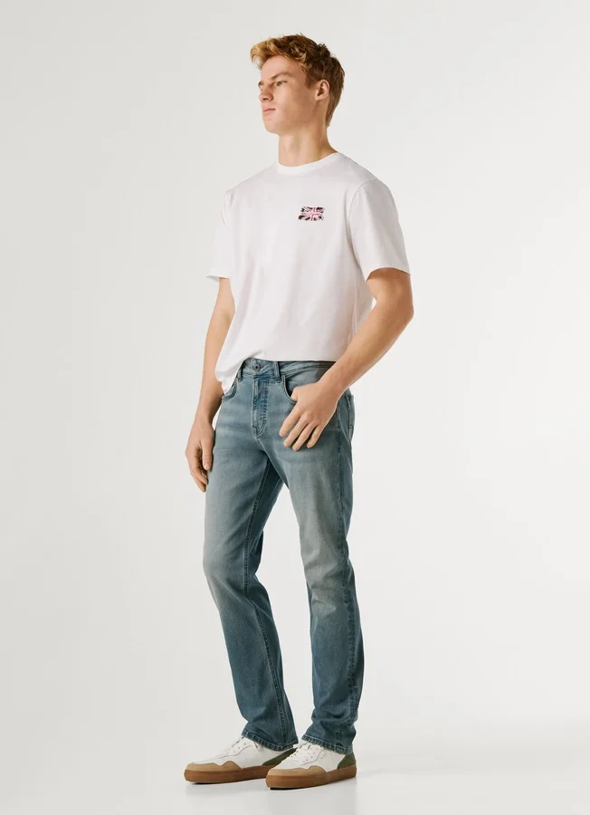 Jeans mit gerader Passform und mittlerer Leibhöhe – Cash Jeans mit gerader Passform und mittlerer Leibhöhe – Cash