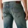 Jeans mit gerader Passform und mittlerer Leibhöhe – Cash
