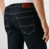 Jeans mit gerader Passform und mittlerer Leibhöhe – Cash Jeans mit gerader Passform und mittlerer Leibhöhe – Cash