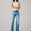 Jeans mit hoher Leibhöhe und ausgestelltem Schnitt – Willa Jeans mit hoher Leibhöhe und ausgestelltem Schnitt – Willa