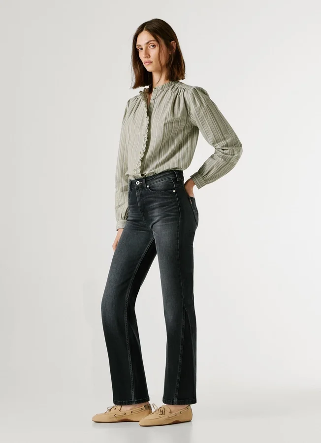 Jeans mit hoher Leibhöhe und ausgestelltem Schnitt – Willa Jeans mit hoher Leibhöhe und ausgestelltem Schnitt – Willa