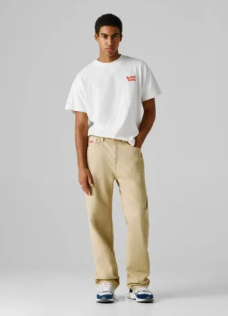 Jeans mit hoher Leibhöhe und lockerer Passform