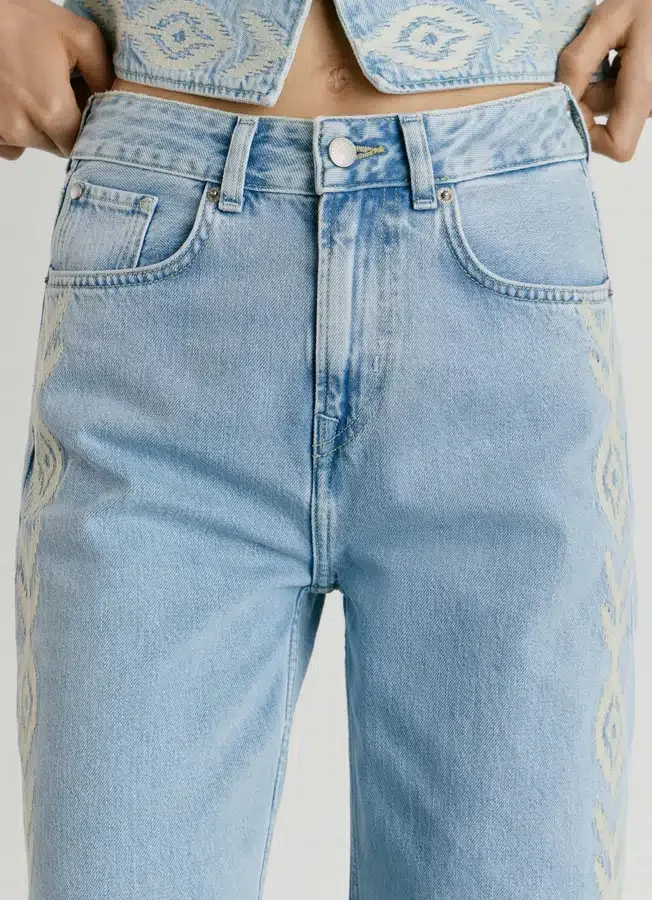 Jeans mit hoher Taille und geradem Schnitt – Eden Jeans mit hoher Taille und geradem Schnitt – Eden