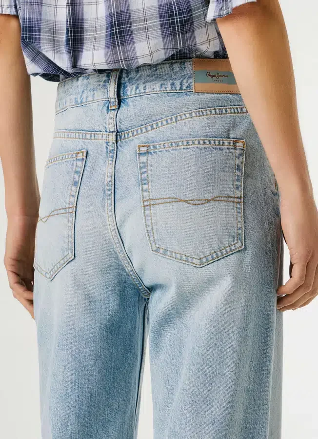 Jeans mit hoher Taille und geradem Schnitt – Eden Jeans mit hoher Taille und geradem Schnitt – Eden