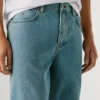 Jeans mit lockerer Passform und mittlerer Leibhöhe – Helix