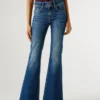 Jeans mit mittlerer Leibhöhe und ausgestelltem Schnitt – Venus