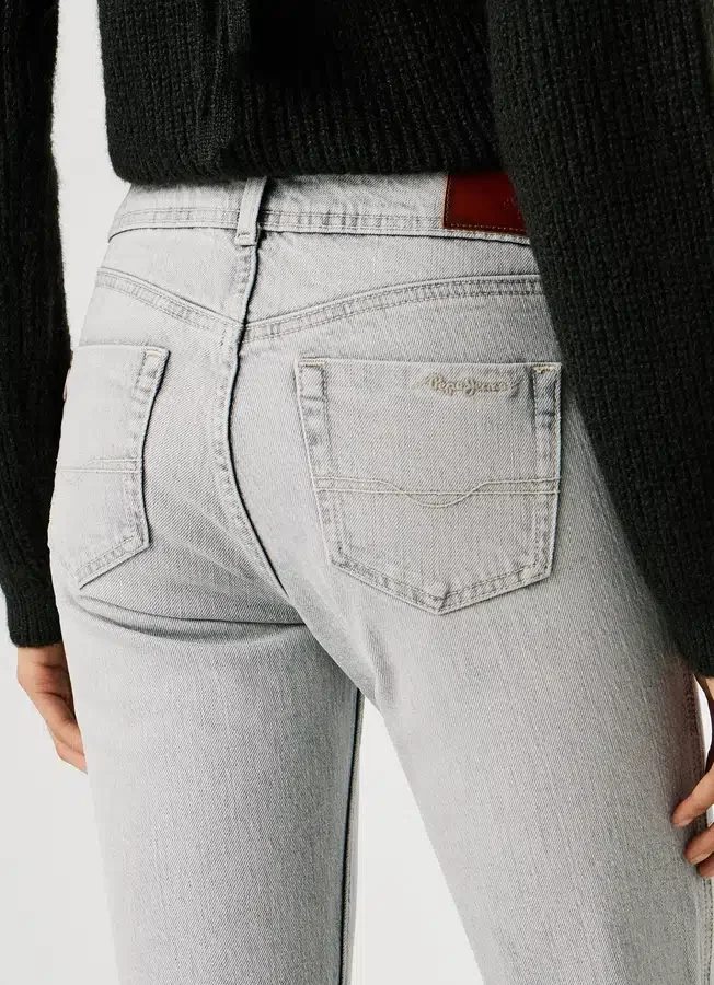 Jeans mit mittlerer Leibhöhe und Bootcut-Passform – Piper Jeans mit mittlerer Leibhöhe und Bootcut-Passform – Piper