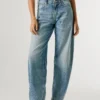 Jeans mit mittlerer Leibhöhe und lockerer Passform Jeans mit mittlerer Leibhöhe und lockerer Passform