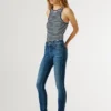 Jeans mit mittlerer Leibhöhe und Skinny-Passform – Regent Jeans mit mittlerer Leibhöhe und Skinny-Passform – Regent