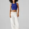Jeans mit mittlerer Leibhöhe und weitem Schnitt Jeans mit mittlerer Leibhöhe und weitem Schnitt
