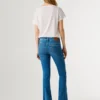 Jeans mit niedriger Leibhöhe und ausgestelltem Schnitt – Pimlico Jeans mit niedriger Leibhöhe und ausgestelltem Schnitt – Pimlico