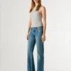 Jeans mit niedriger Leibhöhe und gerader Passform – Venus Jeans mit niedriger Leibhöhe und gerader Passform – Venus