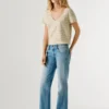 Jeans mit niedriger Leibhöhe und gerader Passform – Venus Jeans mit niedriger Leibhöhe und gerader Passform – Venus