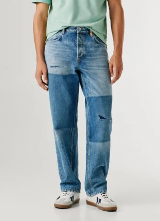 Jeans mit niedriger Leibhöhe und lockerer Passform – Helix