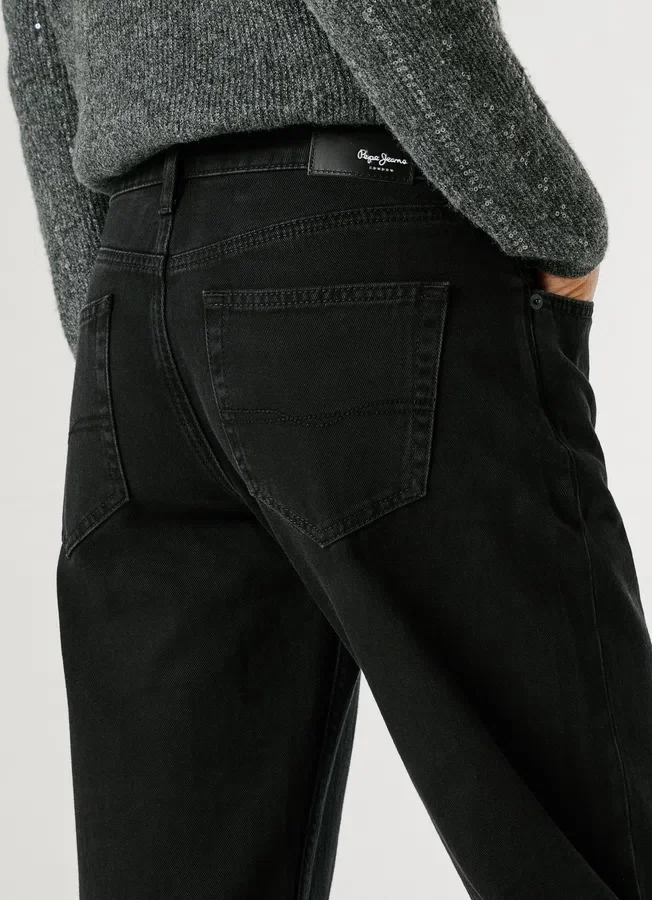 Jeans mit niedriger Leibhöhe und lockerer Passform – Nicky Jeans mit niedriger Leibhöhe und lockerer Passform – Nicky