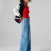 Jeans mit weitem Schnitt und mittlerer Leibhöhe Jeans mit weitem Schnitt und mittlerer Leibhöhe