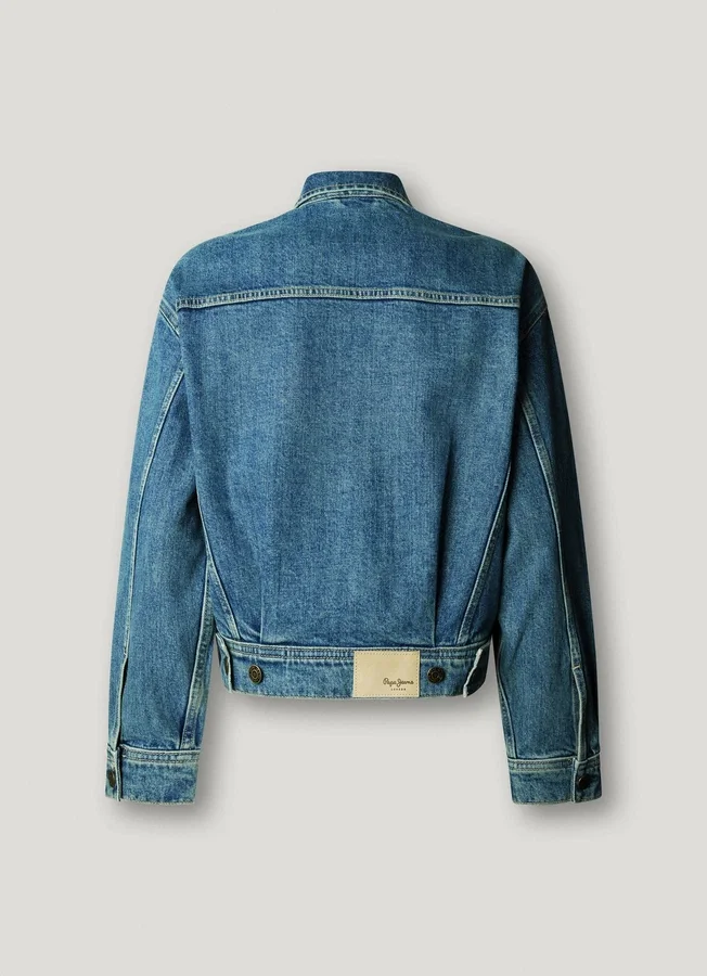 Jeansjacke in lockerer Passform Jeansjacke in lockerer Passform