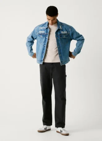 Jeansjacke in lockerer Passform