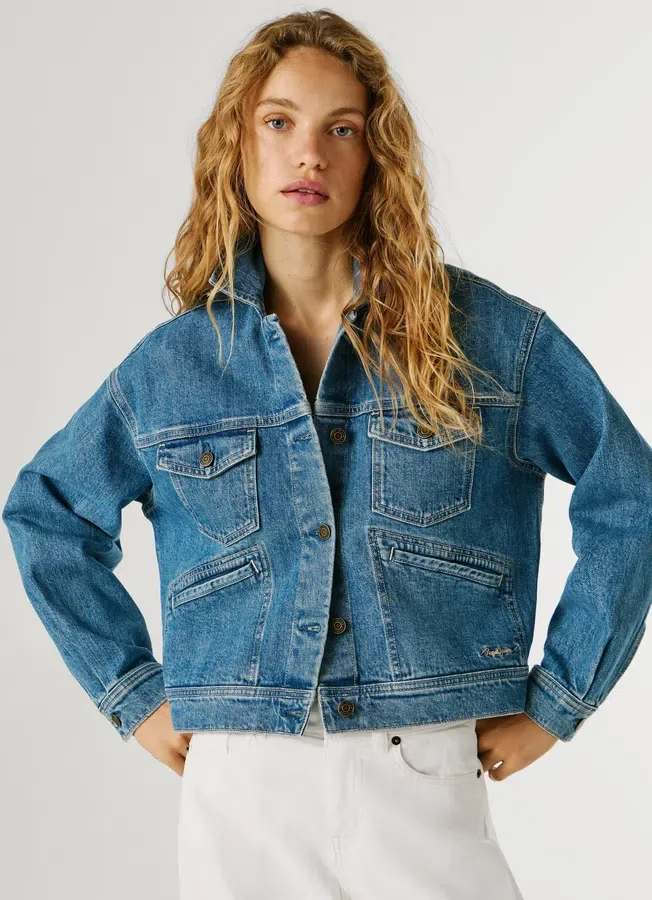 Jeansjacke in lockerer Passform Jeansjacke in lockerer Passform