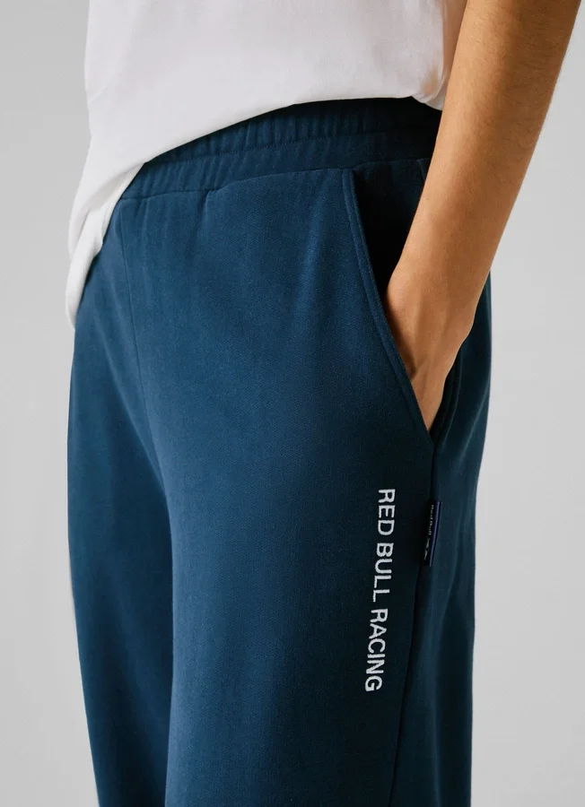 Jogginghose mit weitem Bein Jogginghose mit weitem Bein