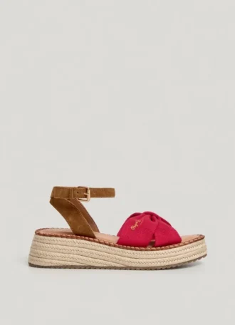 Keilabsatz-Sandalen mit gekreuzten Riemen