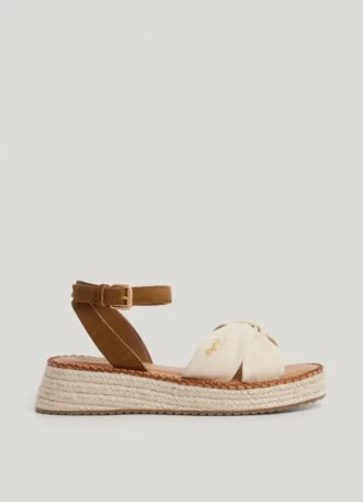 Keilabsatz-Sandalen mit gekreuzten Riemen
