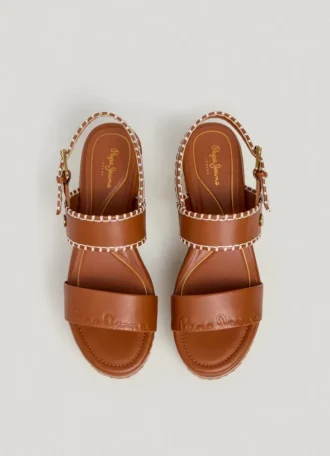 Keilabsatz-Sandalen mit Schnallenverschluss