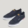 Klassische Canvas-Sneaker Klassische Canvas-Sneaker
