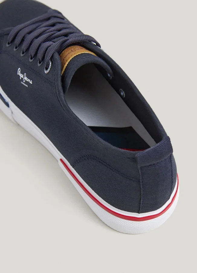 Klassische Canvas-Sneaker Klassische Canvas-Sneaker