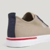 Klassische Canvas-Sneaker Klassische Canvas-Sneaker