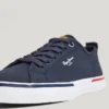Klassische Canvas-Sneaker Klassische Canvas-Sneaker