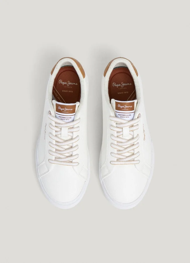 Klassische Schnür-Sneaker Klassische Schnür-Sneaker