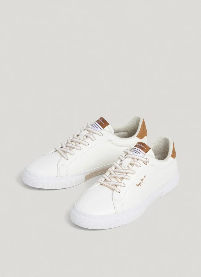 Klassische Schnür-Sneaker Klassische Schnür-Sneaker