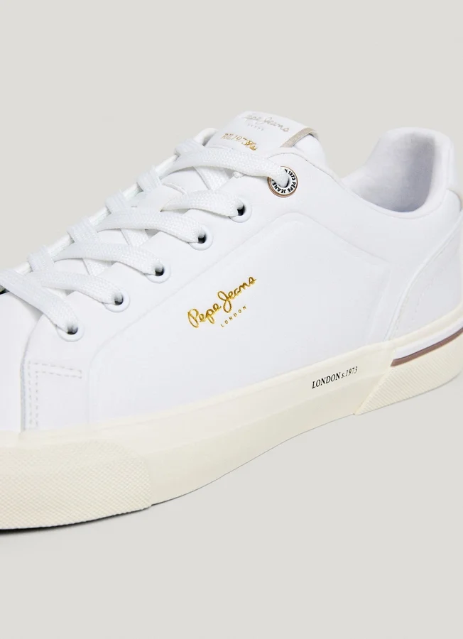 Klassische Schnür-Sneaker Klassische Schnür-Sneaker