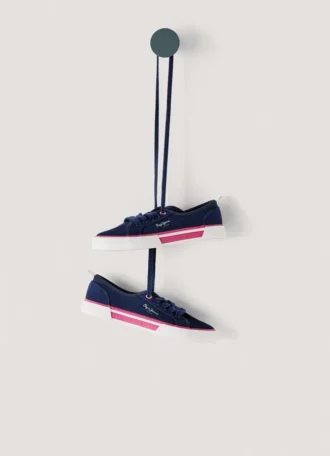 Klassische Sneaker aus Twill