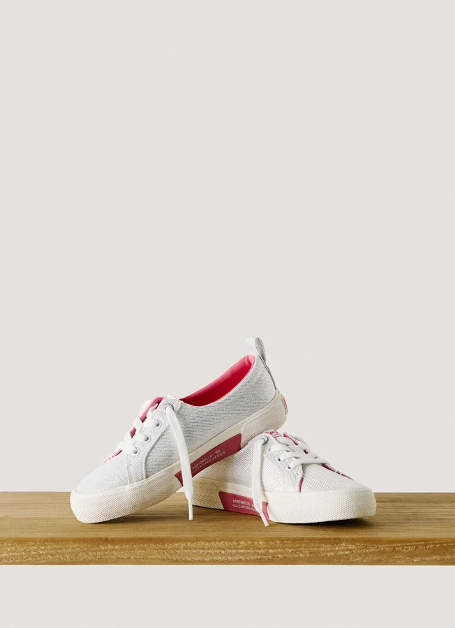 Klassische Sneaker mit Metallic-Streifen – Kenton Klassische Sneaker mit Metallic-Streifen – Kenton