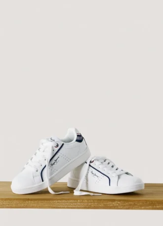Klassische Sneaker mit Mikroperforation