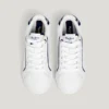 Klassische Sneaker mit Mikroperforation