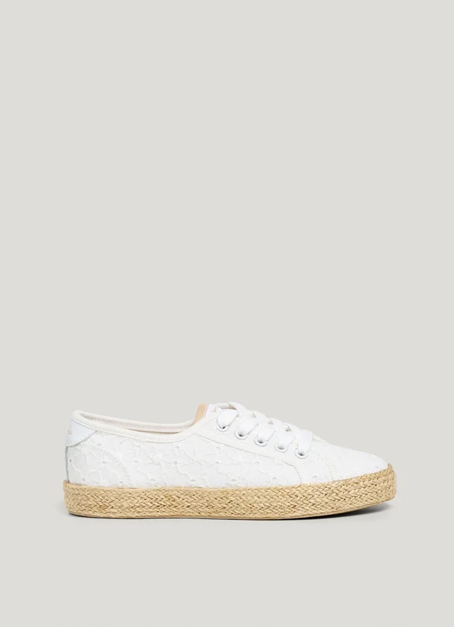 Klassische Sneaker mit Stickdetails Klassische Sneaker mit Stickdetails