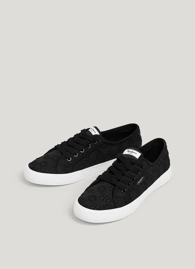 Klassische Sneaker mit Stickdetails – Brady Klassische Sneaker mit Stickdetails – Brady